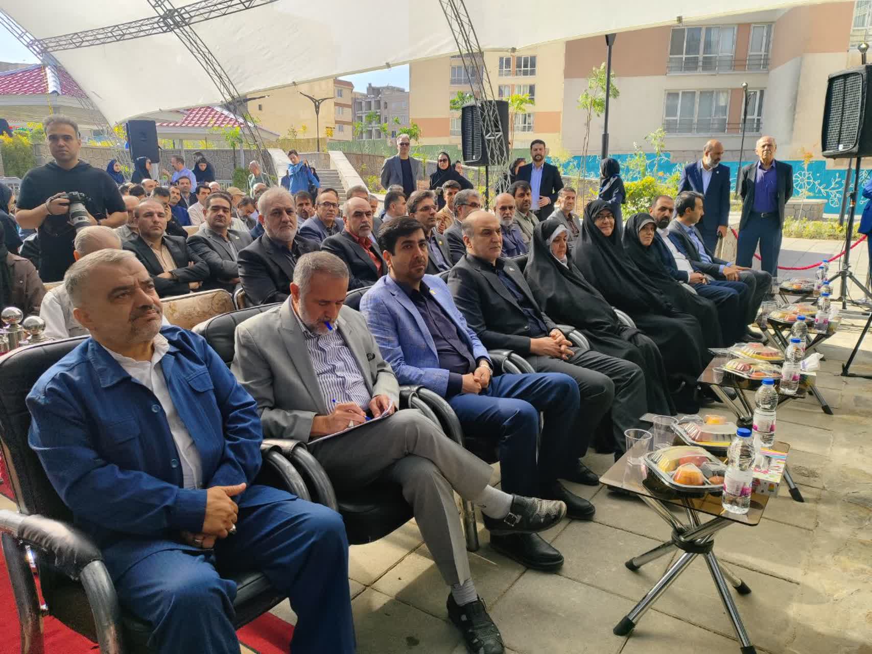 بوستان شهید کشاورزکیا نماد ایثار و مقاومت است بوستان شهید کشاورزکیا نماد ایثار و مقاومت است