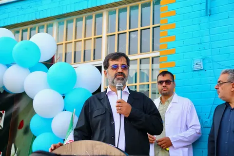 استاندار قم: مدارس باید هم محل کسب دانش و هم عرصه تربیت و مهارت‌آموزی باشند