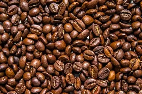 قهوه زیر فشار جنگ و ارز، هزینه حمل ۷۰۰ درصد بالا رفت