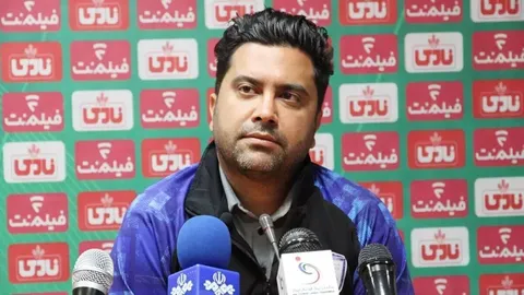 اخباری: خودمان انتظارات از چادرملو را بالا بردیم