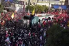 پیکر مطهر رهبر شهید به حرم رضوی رسید/ اقامه نماز فرزند ارشد رهبر شهید بر پیکر مطهر ایشان