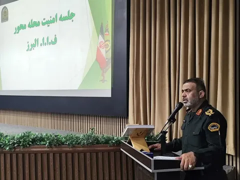 دیدار سردار القاصی‌مهر با معتمدین محلات استان البرز