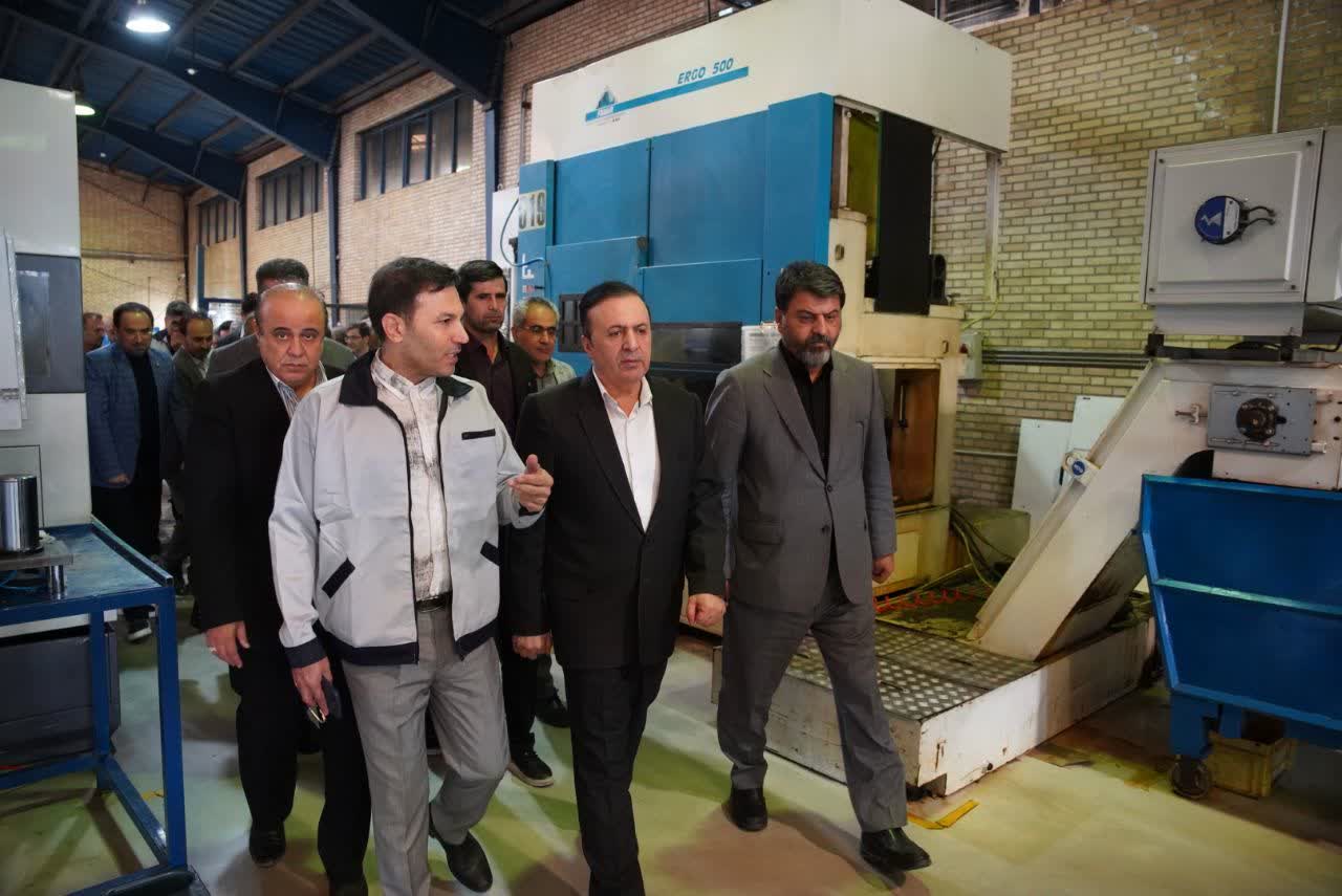 استاندار قزوین از یک واحد صنعتی بازدید کرد