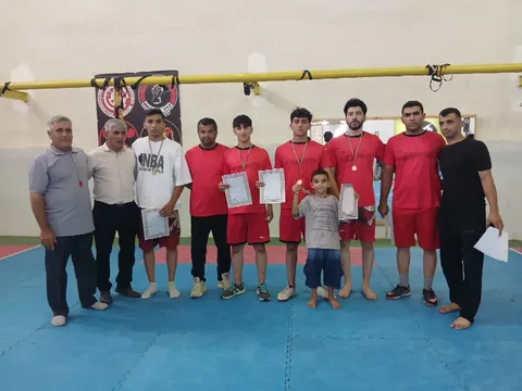 کالپوش قهرمان مسابقات کبدی سالنی استان سمنان شد