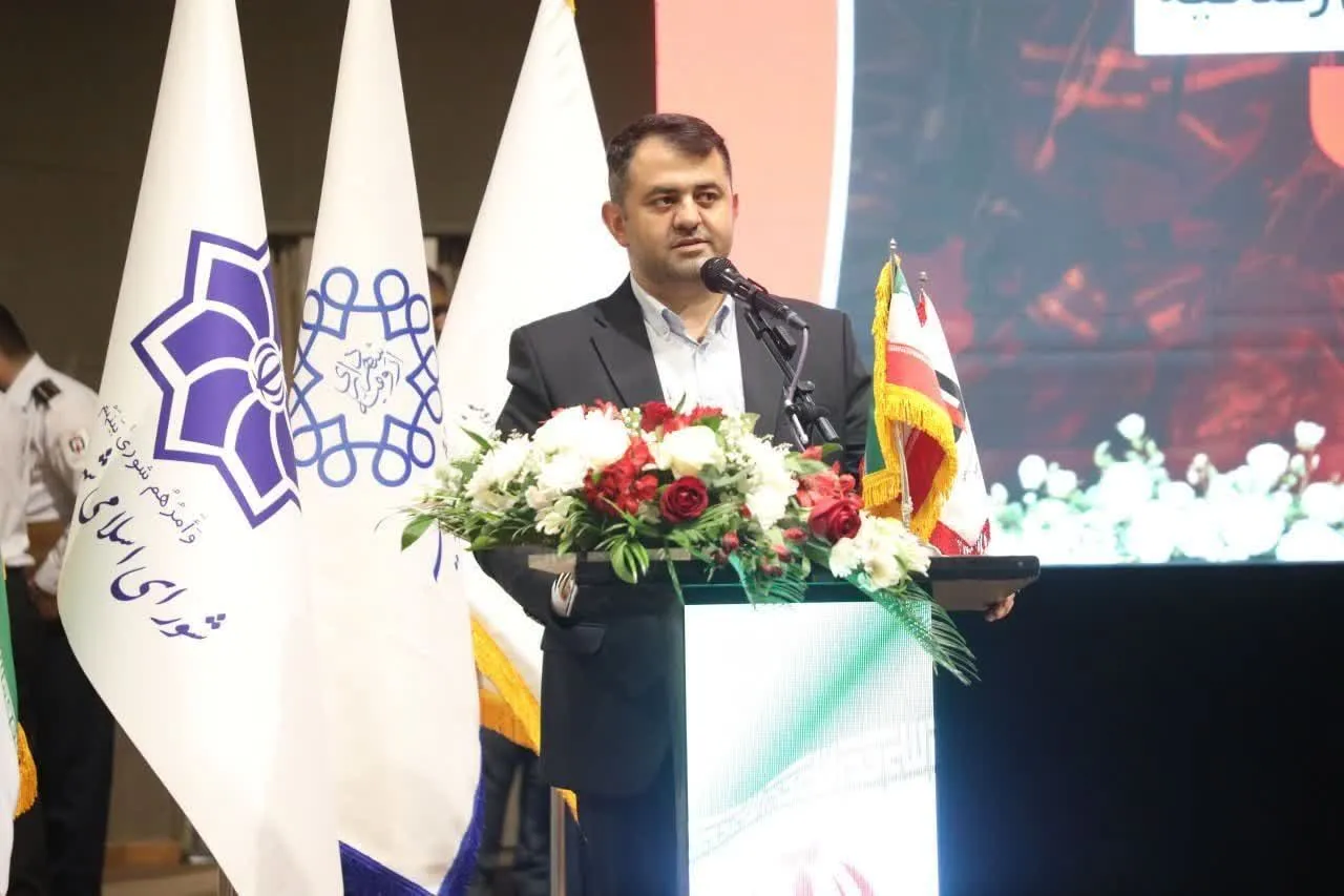 شهردار ارومیه: تقویت و نوسازی ناوگان آتش‌نشانی از اولویت‌های مدیریت شهری است ؛ خدمات آتش‌نشانان در دوران جنگ‌های تحمیلی شایسته تقدیر است