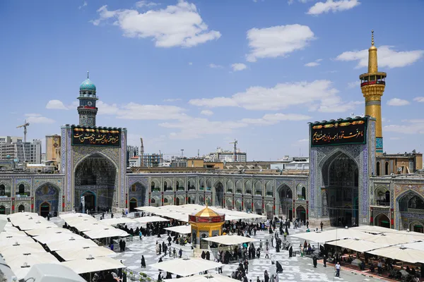 کتیبه آرایی اماکن متبرکه رضوی در دهه پایانی ماه صفر
