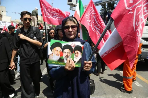 راهپیمایی جاماندگان اربعین شهر ری