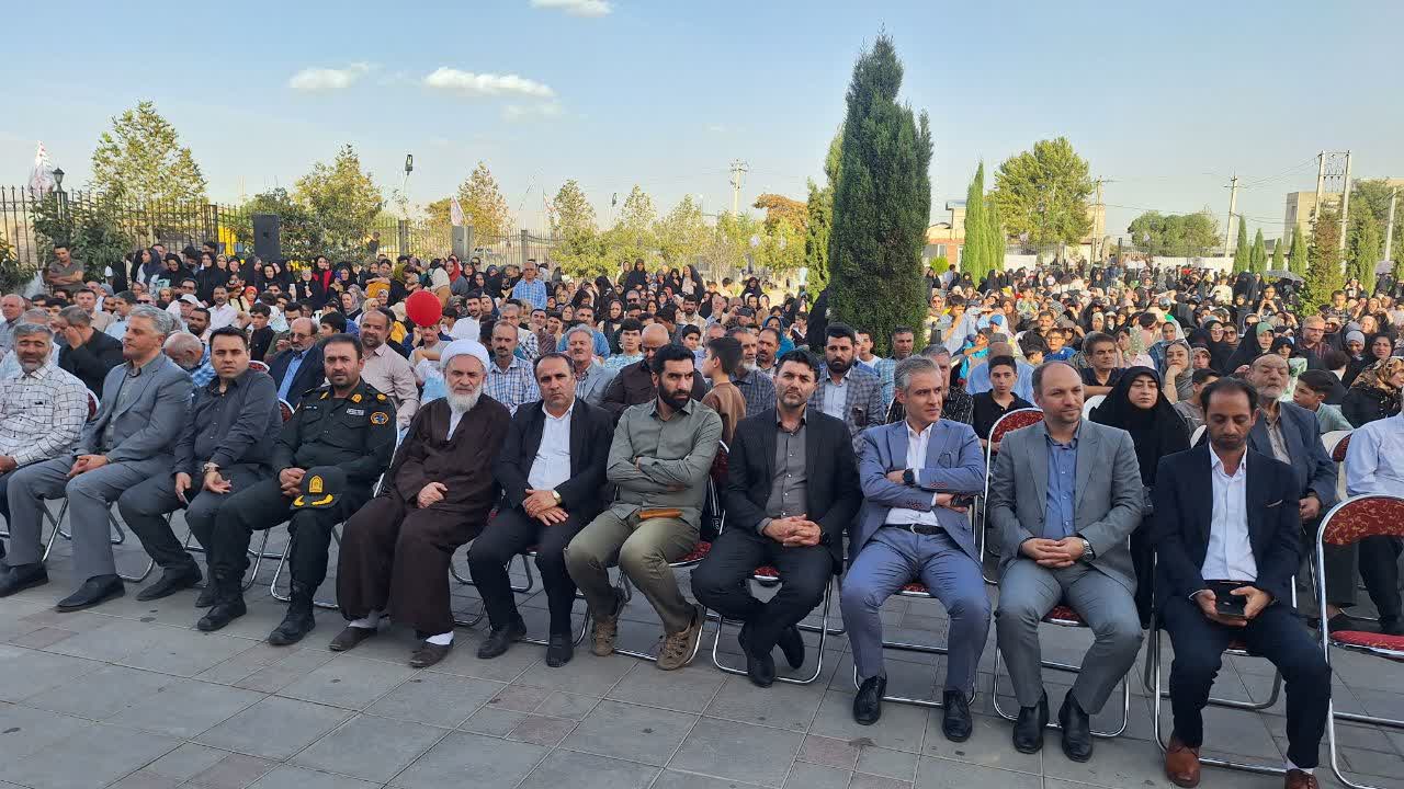 هندوانه دیم شریف آباد می‌تواند به برند گردشگری و اقتصادی منطقه تبدیل شود