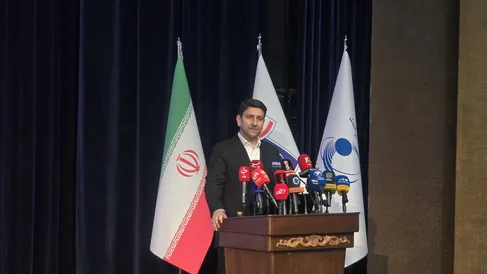 وزیر ارتباطات: در شرایط برابر اینترنت ماهواره‌ای جایگزین شبکه‌های زمینی نمی‌شود/ اقتصاد ۱.۸ تریلیون دلاری فضا در افق ۲۰۳۵