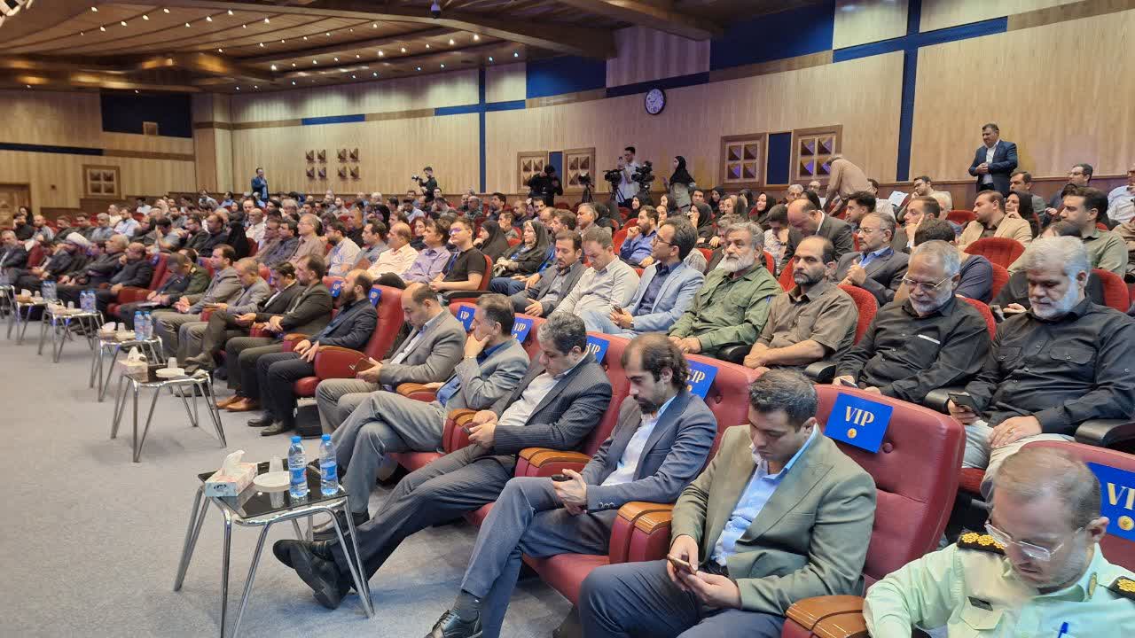 صفیخانی: رویداد «تا ثریا» حلقه اتصال صنعت، دانشگاه و سرمایهگذاران در قزوین است صفیخانی: رویداد «تا ثریا» حلقه اتصال صنعت، دانشگاه و سرمایهگذاران در قزوین است