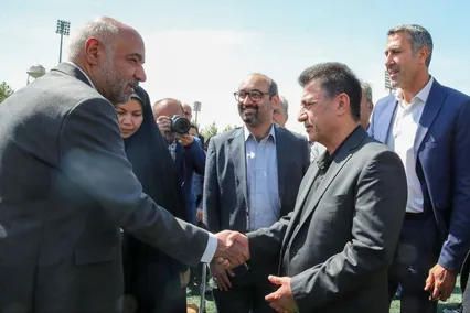 یادمان شهدای لامرد و شکوفه های میناب