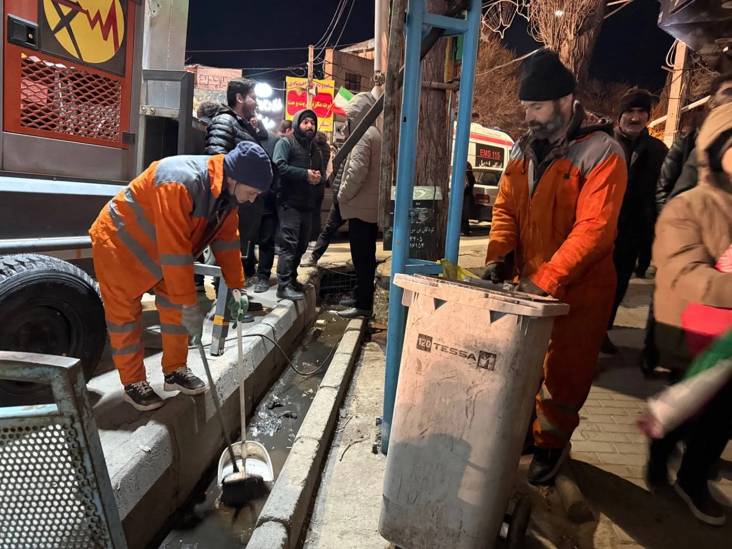 حضور مستمر پاکبانان در برنامه‌های شبانه اردبیل/خدمت‌رسانی بی‌وقفه در خیابان‌ها