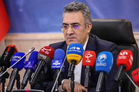 معاون وزیر ارتباطات: شبکه فیبر کشور به ۸۶ هزار کیلومتر رسید/ هزینه چند صد میلیاردی زیرساخت برای اتصال روستا‌های دورافتاده