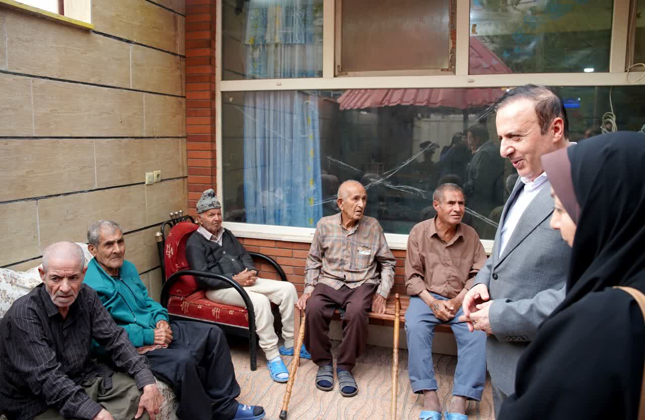 بازدید استاندار قزوین از مرکز جامع توانبخشی و نگهداری سالمندان خانه پدربزرگ ها