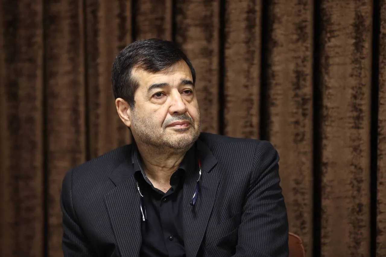 حضور دنیامالی در مراسم تشییع ناطق‌نوری