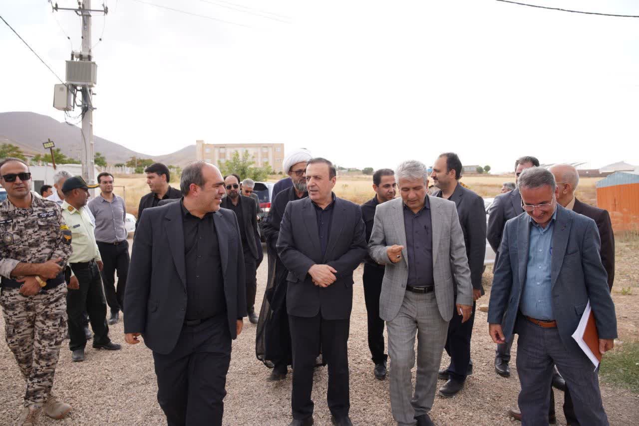 بازدید استاندار قزوین از پروژه مسکن ملی آوج و تعریض محور گردنه آوج-رزن/ تأکید بر سرعت بخشیدن به فرآیند تکمیل واحدها بازدید استاندار قزوین از پروژه مسکن ملی آوج و تعریض محور گردنه آوج-رزن/ تأکید بر سرعت بخشیدن به فرآیند تکمیل واحدها