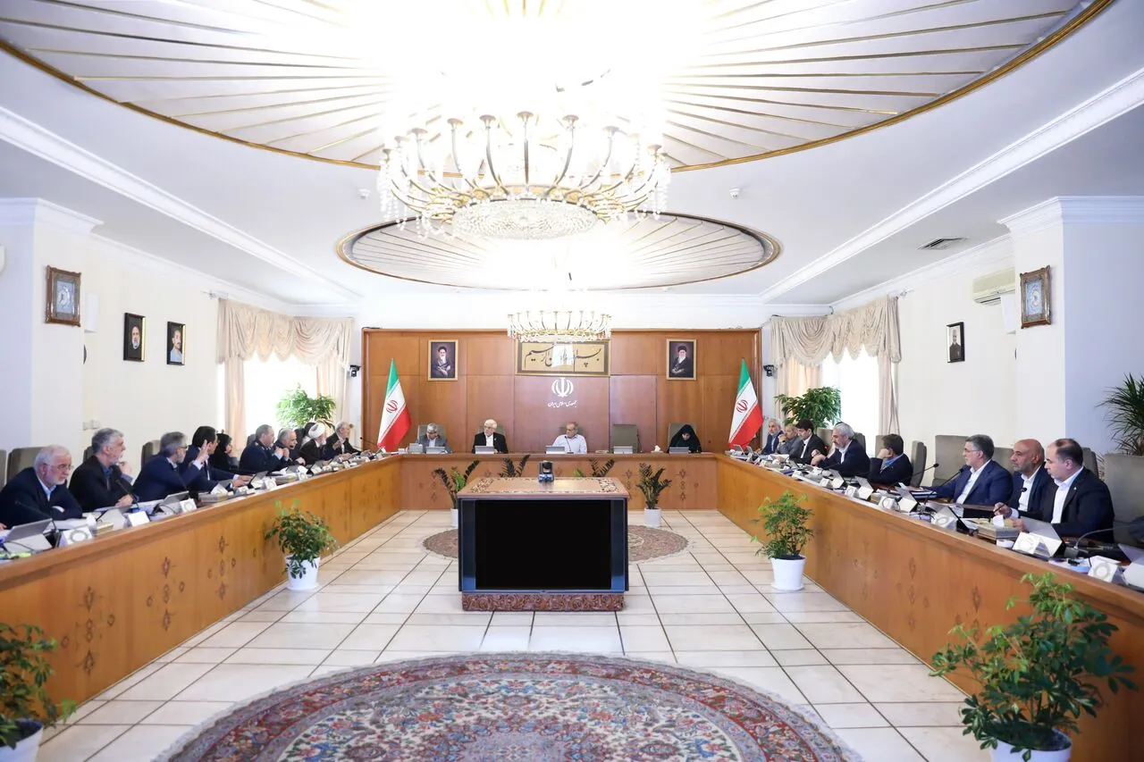 پزشکیان: وزرا باید در دانشگاه‌ها حاضر شوند و فضای گفت‌وگو را تقویت کنند