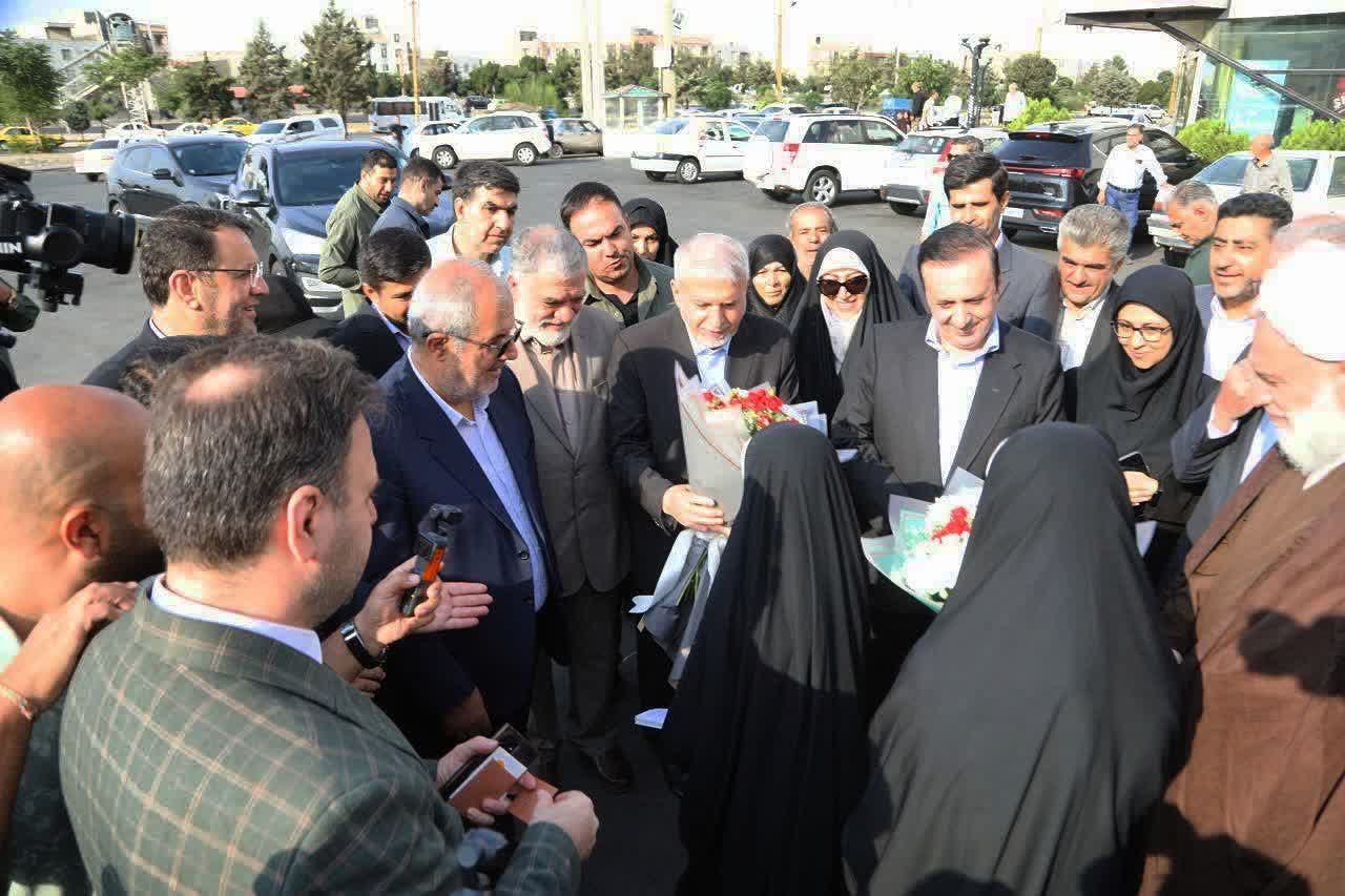 وزیر میراث قرهنگی وارد قزوین شد