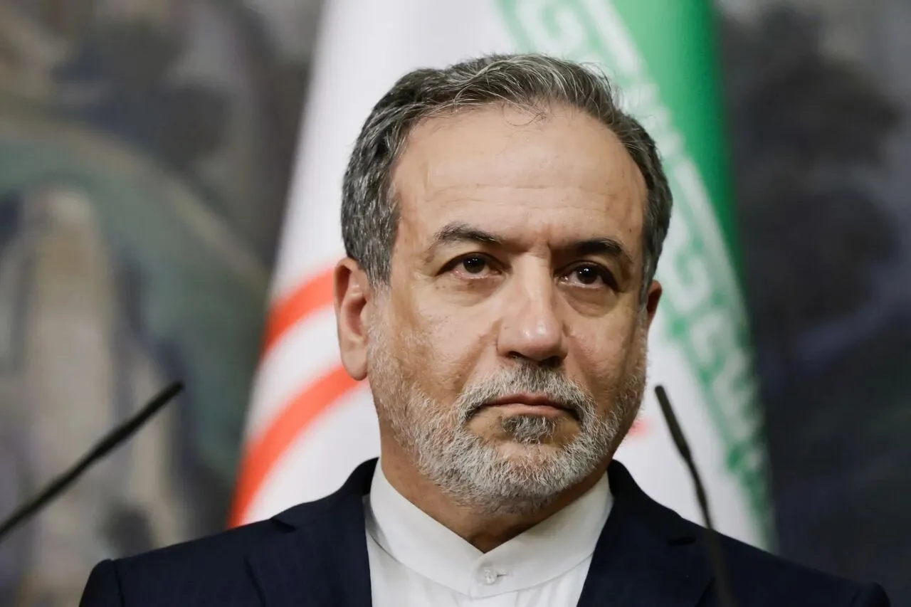 عراقچی خطاب به دولتمردان آمریکایی: نمی‌توانید مردم را برای همیشه فریب دهید