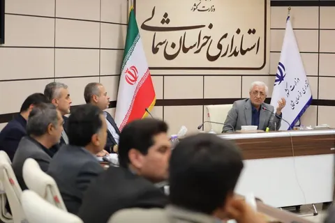 استاندار خراسان شمالی خطاب به فرمانداران : در میدان باشید و بازار را رها نکنید / صرفه‌جویی، اولویت مدیریت شهرستان‌ها