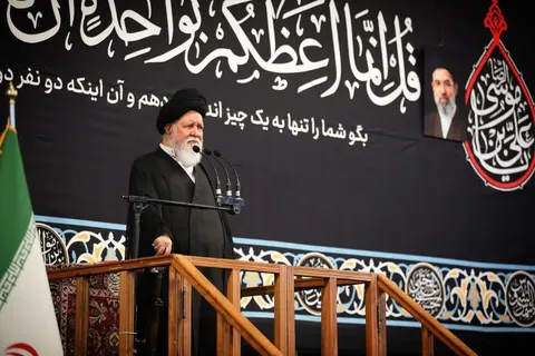 آیت‌ا...علم الهدی: تضعیف دولت، مجلس و قوه قضائیه، ضربه به انقلاب است/ امر به معروف با زبان نرم، محبت و آرامش انجام شود