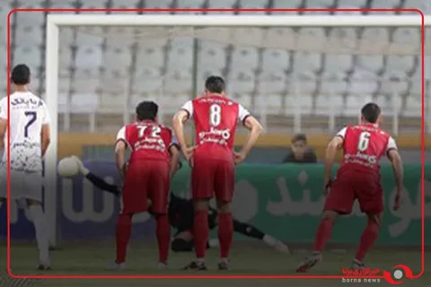 مهار پنالتی توسط دروازه‌بان تیم ملی نونهالان ایران که باعث برد شد