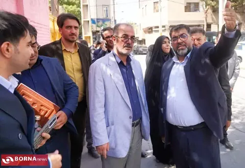 با حضور معاون وزیر راه؛ عملیات تعریض خیابان مهستان برای رفع گره ترافیکی صالحیه آغاز شد