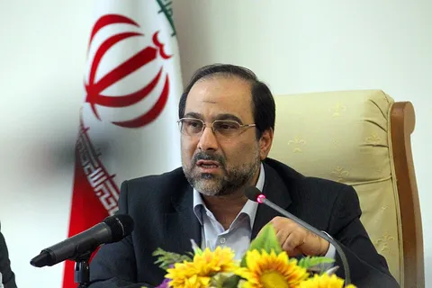 علم در مکتب رهبر شهید، در خدمت سعادت بشر است نه سلطه‌گری