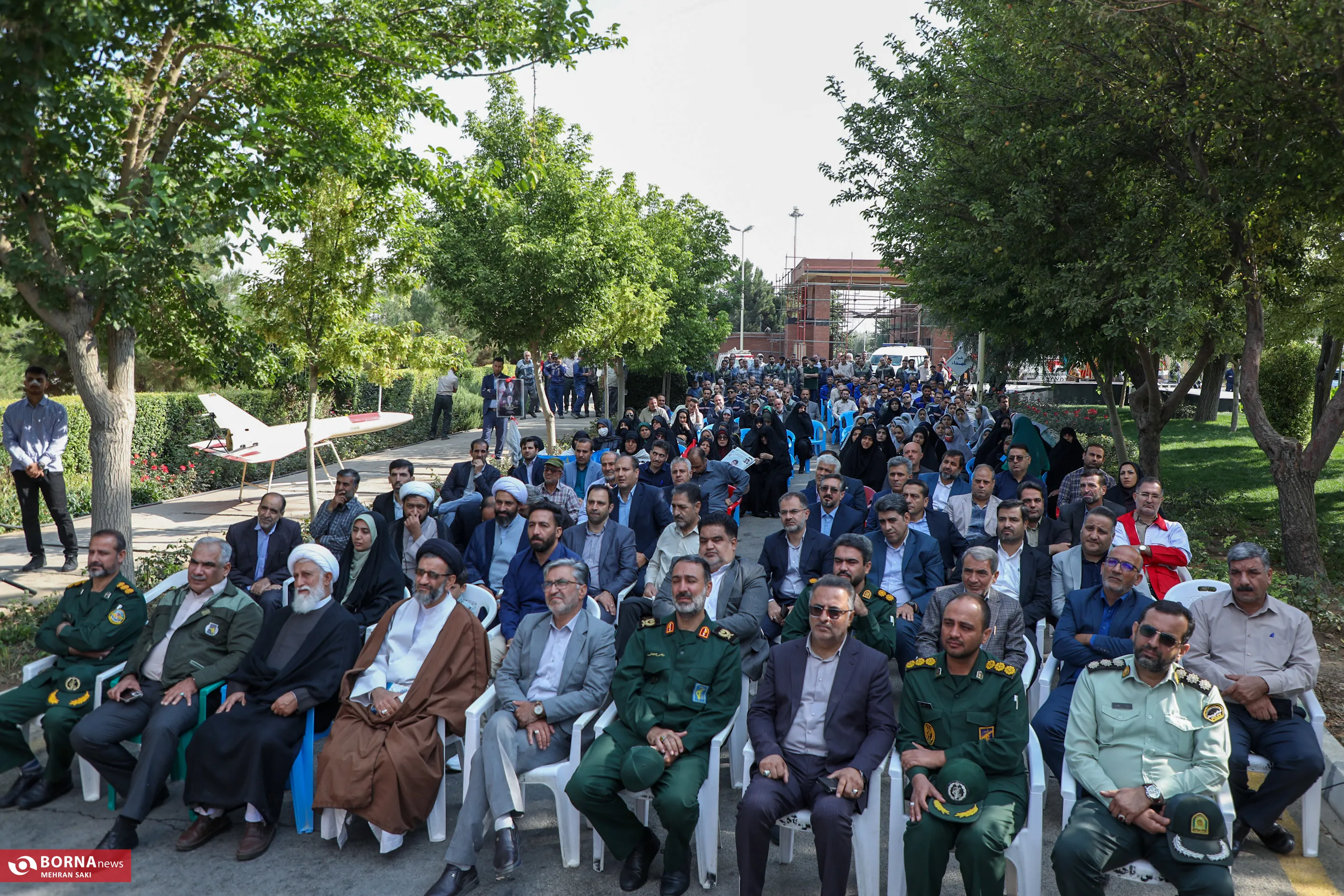 گرامیداشت رهبر شهید در نیروگاه حرارتی شازند