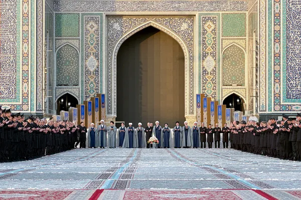 آیین تعویض شیفت خدام حرم مطهر رضوی
