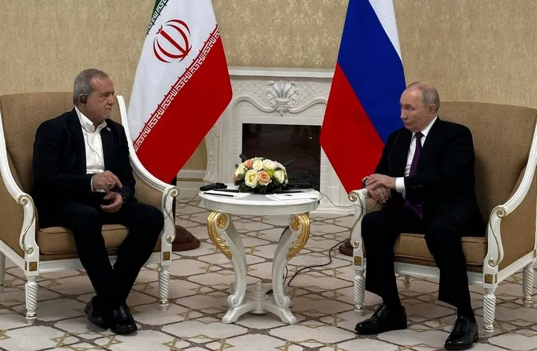 دیدار دکتر پزشکیان و پوتین