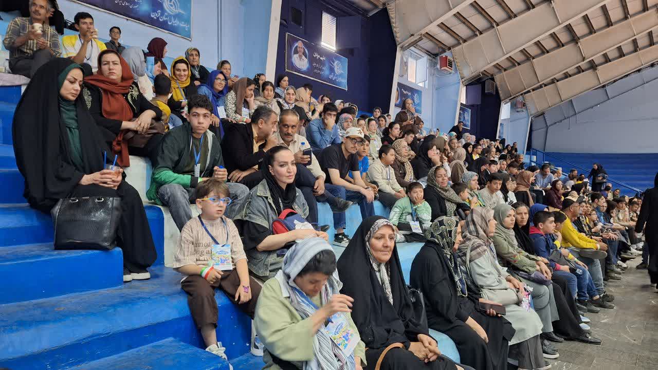 ۲۰۰ کودک دارای نیاز خاص در جشنواره ورزشی «ما قهرمانیم» شرکت کردند ۲۰۰ کودک دارای نیاز خاص در جشنواره ورزشی «ما قهرمانیم» شرکت کردند