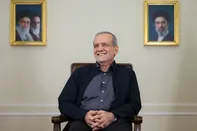 الرئيس الإيراني: سنبقى في خدمة الشعب حتى الرمق الأخير