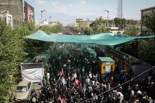 مسيرة أربعينية الزائرين المتخلفين عن الزيارة في طهران