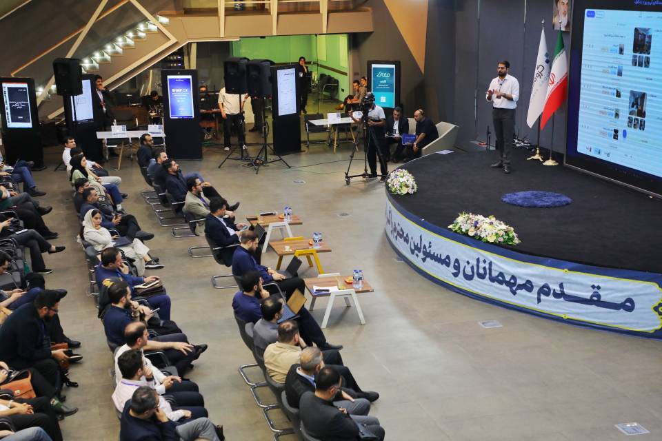 نخبگان استارتاپی خوش درخشیدند؛ ۶ دستاورد نوآورانه در مسیر توسعه هوش مصنوعی در کشور