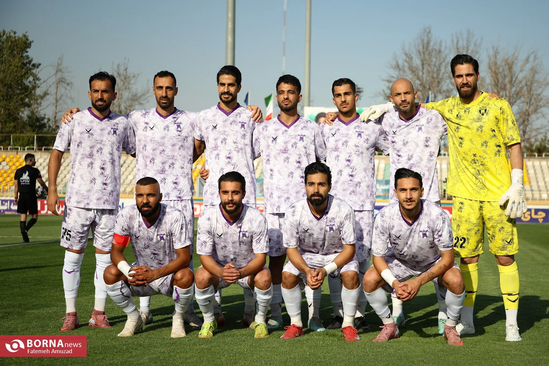لیگ آزادگان/ هوادار فانوس به دست شد