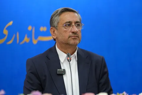 استاندار لرستان خبر داد: تصویب ۳۳طرح اقتصادی در شورای برنامه‌ریزی باهدف تسهیل سرمایه‌گذاری در سطح استان / افزایش طرح‌های گلخانه‌ای متناسب با برنامه توسعه استان