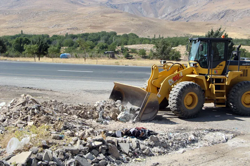 آزادسازی پنج هزار کیلومتر از حریم راه های همدان