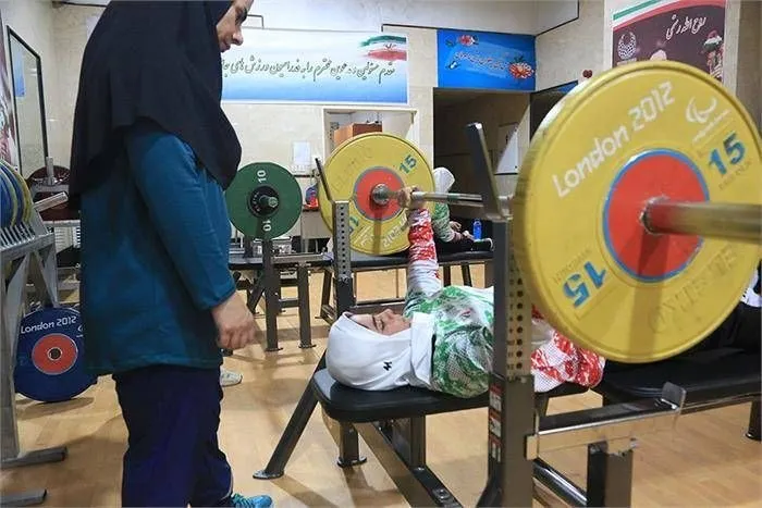 استارت ملی پوشان پاراوزنه برداری بانوان در ساری