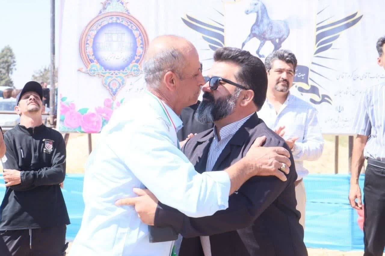 همایش شوی سواره در شهر اقبالیه برگزار شد همایش شوی سواره در شهر اقبالیه برگزار شد