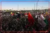 دمام‌زنی مشهدی‌ها در آستانه مراسم تشییع پیکر رهبر شهید انقلاب + فیلم