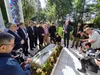 ادای احترام وزیر ورزش و جوانان به مقام شامخ شهدای کردستان