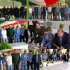ادای احترام جامعه ورزش و جوانان لرستان به مقام شامخ شهدا به مناسبت هفته تربیت بدنی 