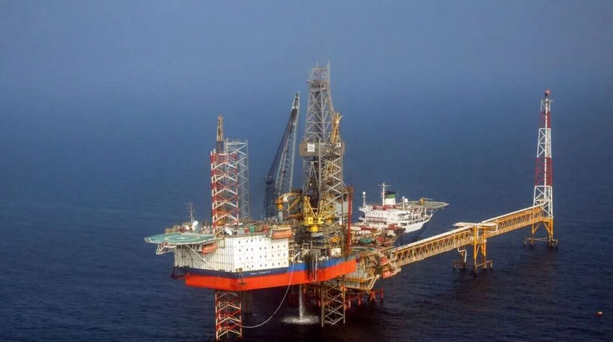 Iran kicks off gas production work at joint oilfield with Qatar