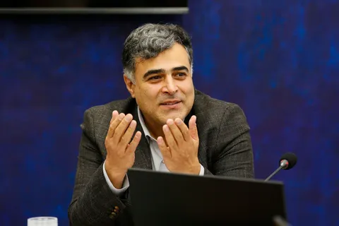 مشاور استاندار اصفهان و مدیرکل روابط‌عمومی مطرح کرد:
نقش کلیدی جوانان نسل زد در ترجمه دوسویه گفتمان مدیریتی و مطالبات جوانان