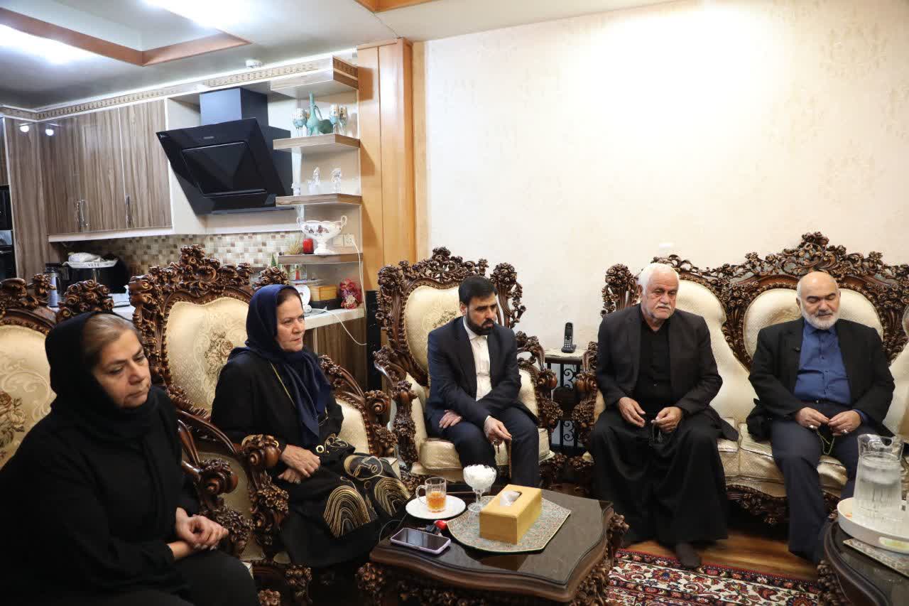 تجلیل استاندار خوزستان از اقدام فداکارانه خانواده بابادی در اهدای اعضای بدن فرزنشان؛ موالی‌زاده: نام امیرحسین در زمره شهیدان گران‌قدر ثبت می‌شود