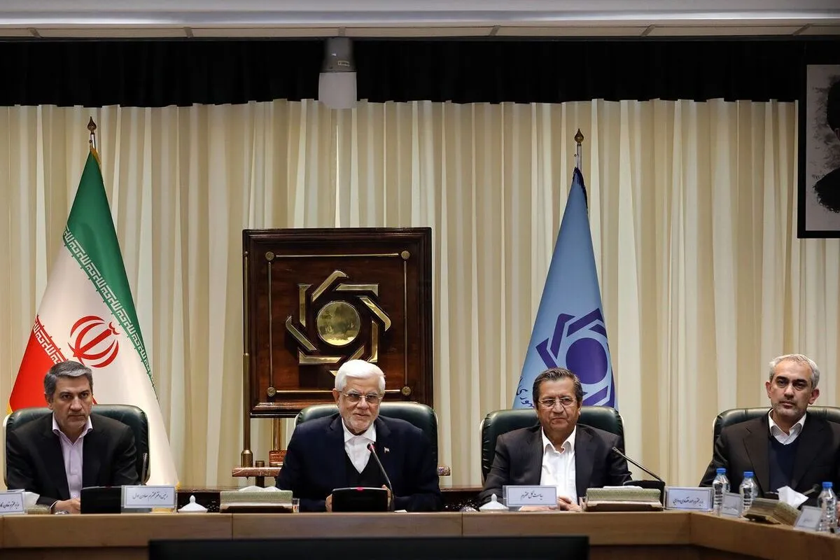 عارف: اولویت دولت وفاق ملی، تأمین و تضمین امنیت غذایی و بهبود معیشت مردم است