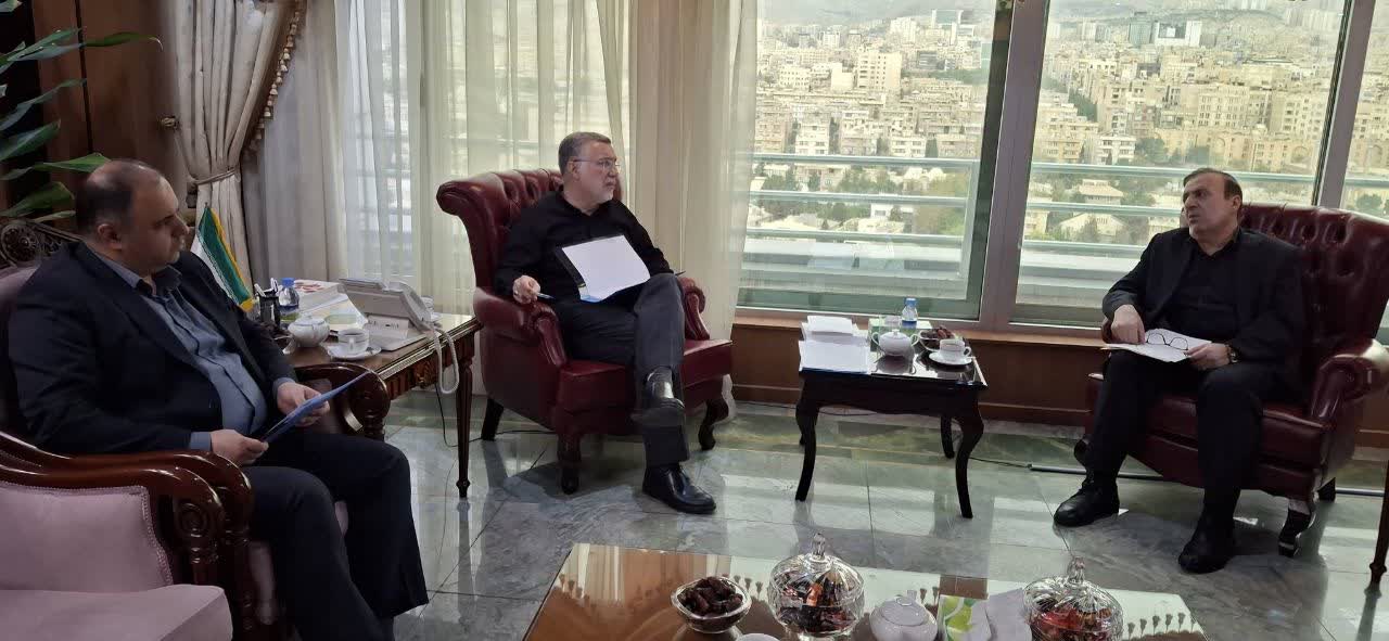 دیدار استاندار قزوین با وزیر بهداشت، درمان و آموزش پزشکی