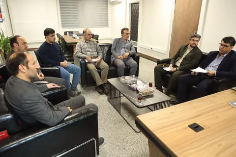بررسی مطالبات عمرانی ضیاآباد در دیدار مسئولان این شهر با معاون استاندار قزوین 