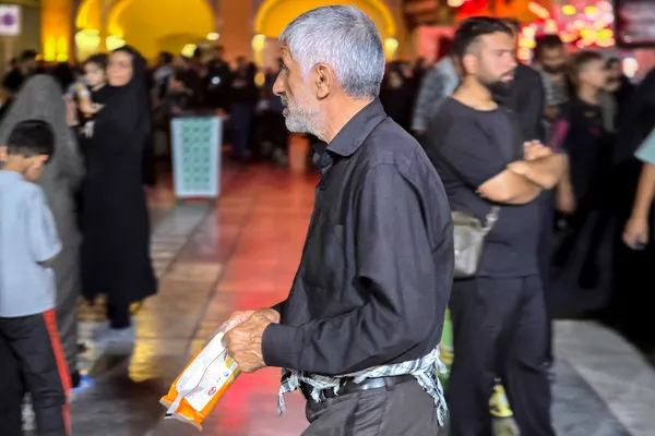 موکب آستان قدس رضوی در نجف اشرف
